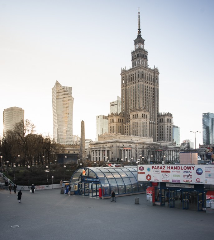 Koronawirus: ulice pustoszeją, Internet&nbsp;krzyczy