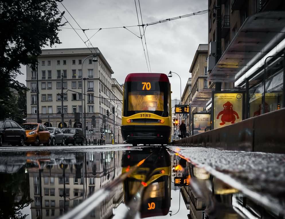 Ulubione tematy babć w komunikacji miejskiej, czyli dzisiejsze trudne&nbsp;sprawy