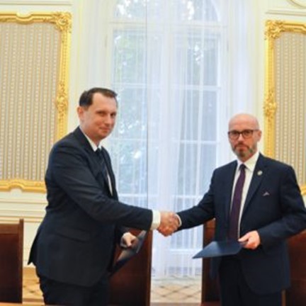 UW zaczyna współpracę z&nbsp;CBA