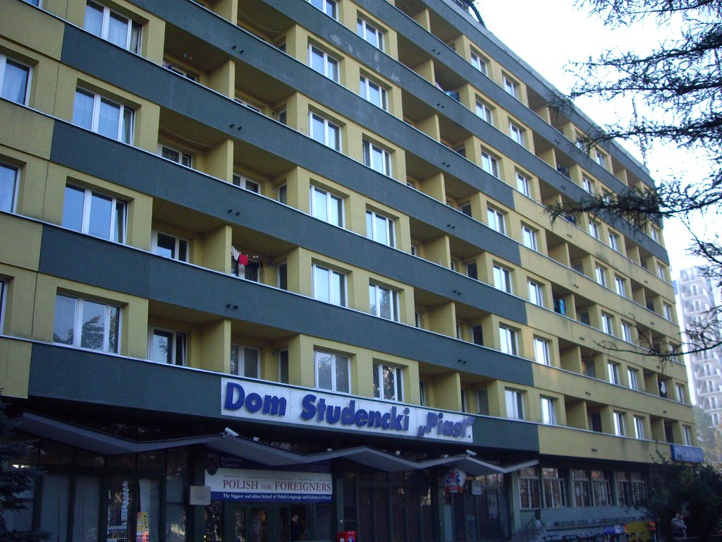 „Przygoda życia” czy „koszmar”? Jak naprawdę wygląda życie w&nbsp;akademiku