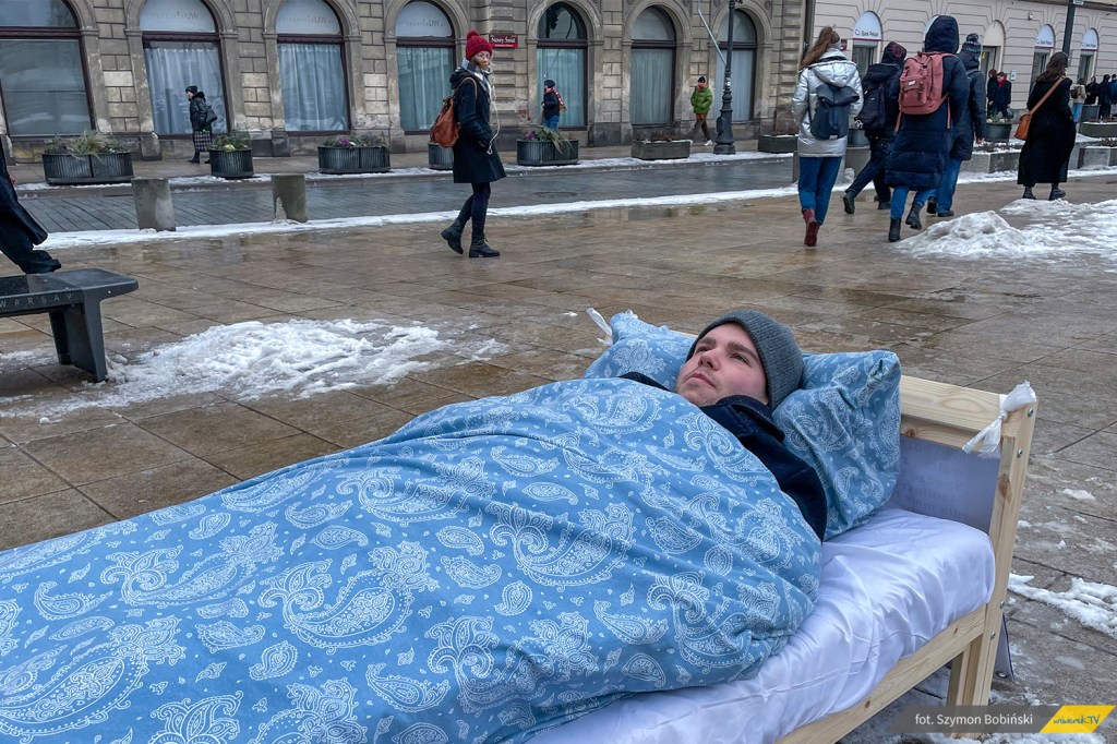,,To właśnie łóżko jest moim więźniem kiedy robi się gorzej” – manifest Jakuba&nbsp;Tarasewicza