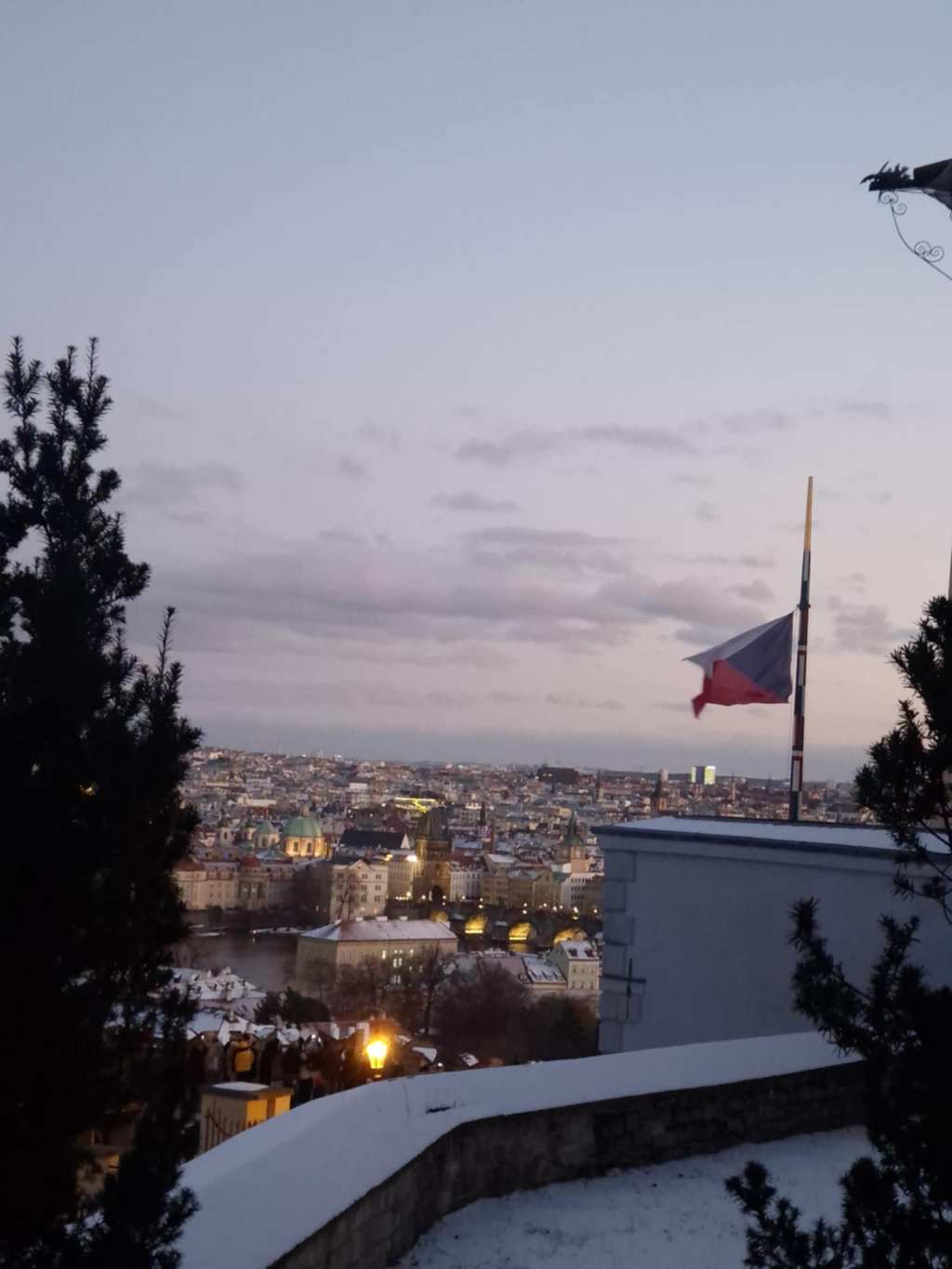 Czeska Praga – między monumentem a żartem